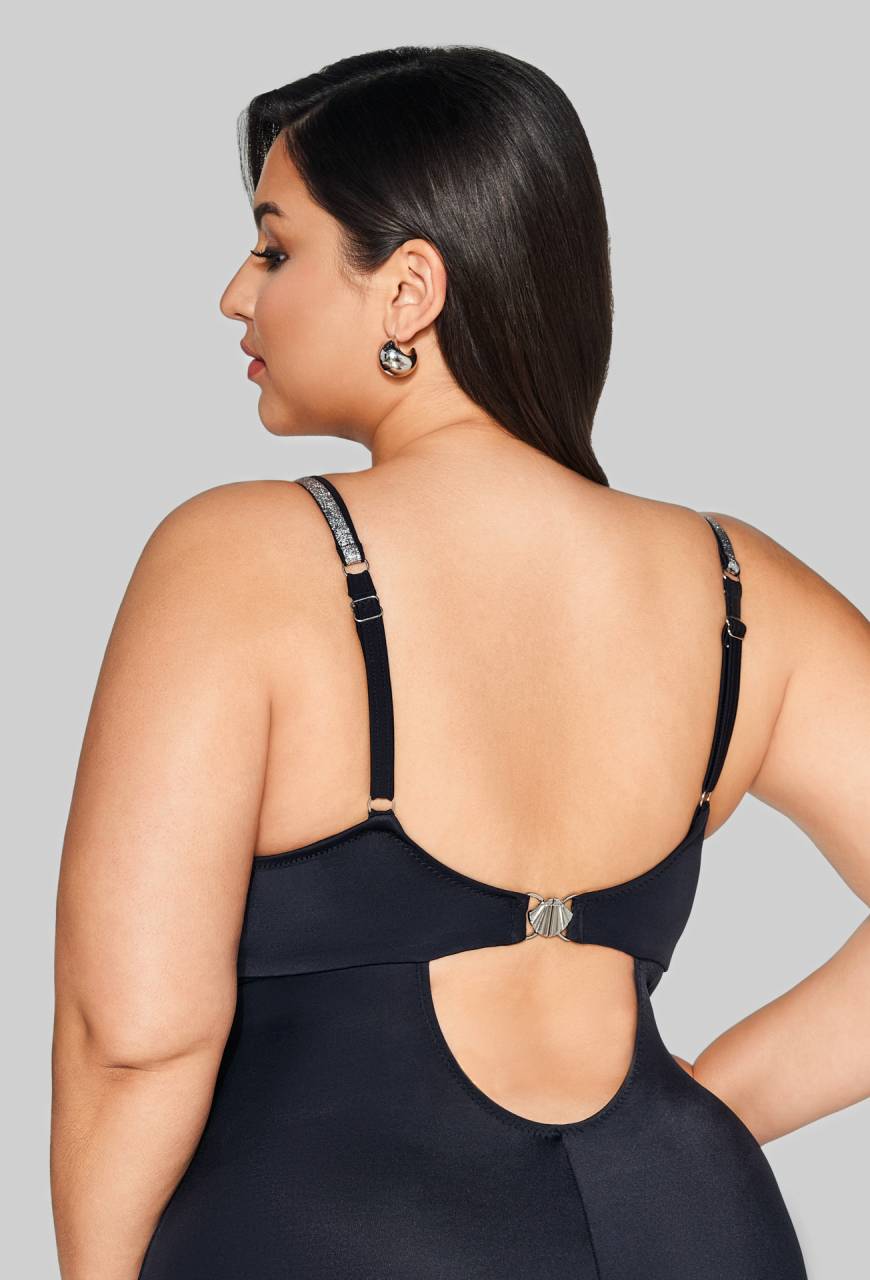 Strój kąpielowy jednoczęściowy z usztywnianym biustonoszem - SKJ 63