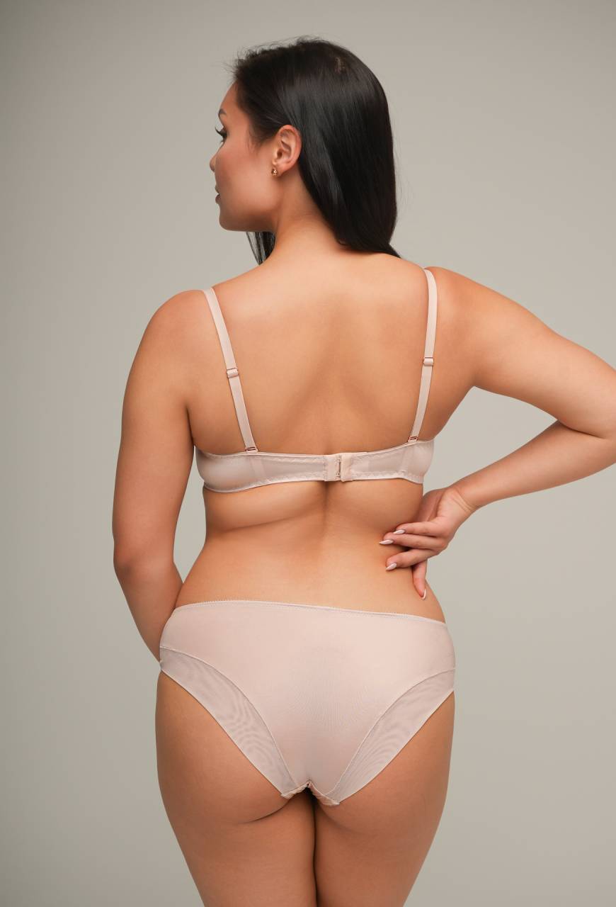 Figi AV 2202 Beige – gładkie i wygodne majtki do kompletu