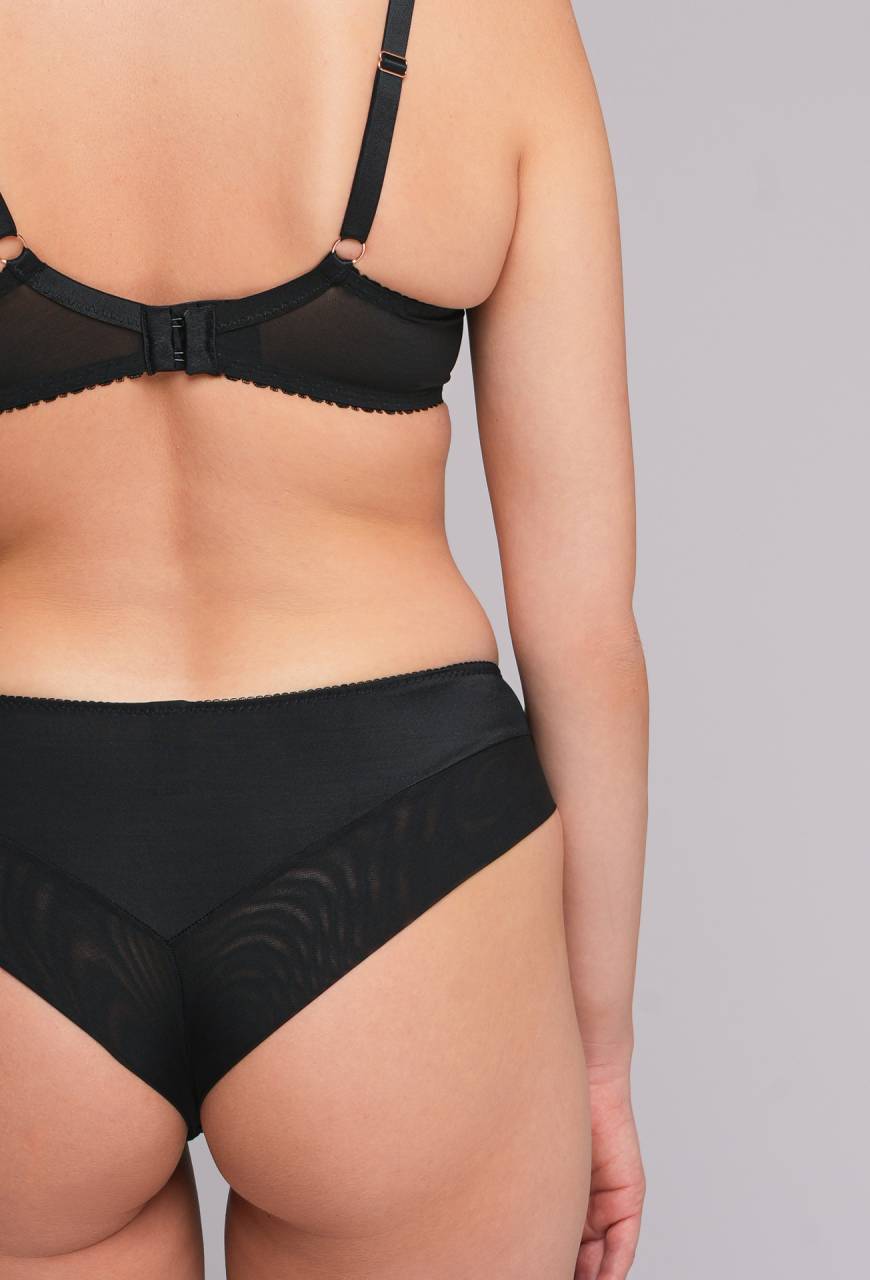 AV 2256/B Black Brazilian