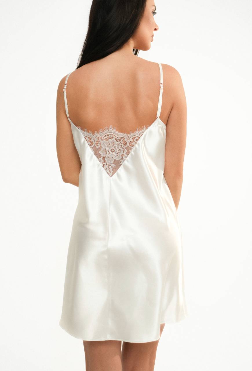 Nightdress 006 Whisper White