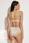 Figi AV 2315 Beige damskie koronkowe – elegancka bielizna | AVA